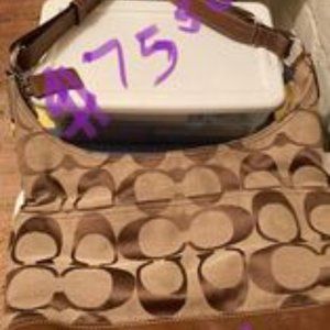 coach purse used but in good shape